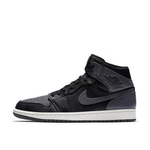 Load image into Gallery viewer, Nike Air Jordan 1 Mid AJ1 Men&#39;s Basketball Shoes Original Authentic Classic Fashion Outdoor Sports and Leisure New 554724-104